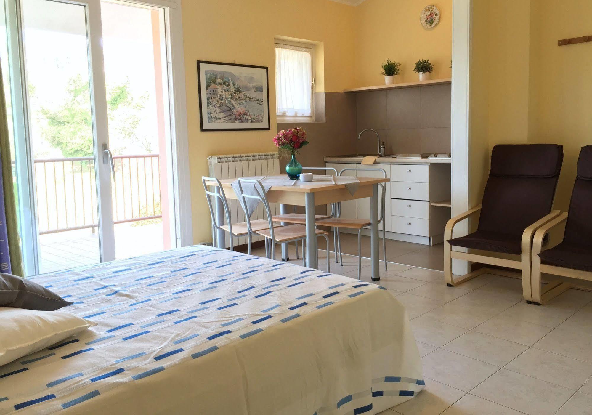 Bran & Denise Residence Costermano Luaran gambar